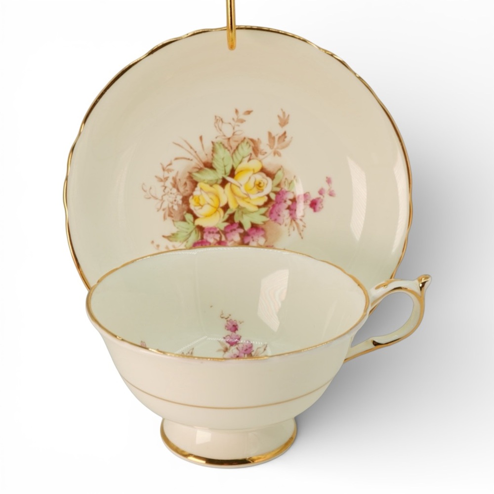 PARAGON Floral Mug with Gold Accents